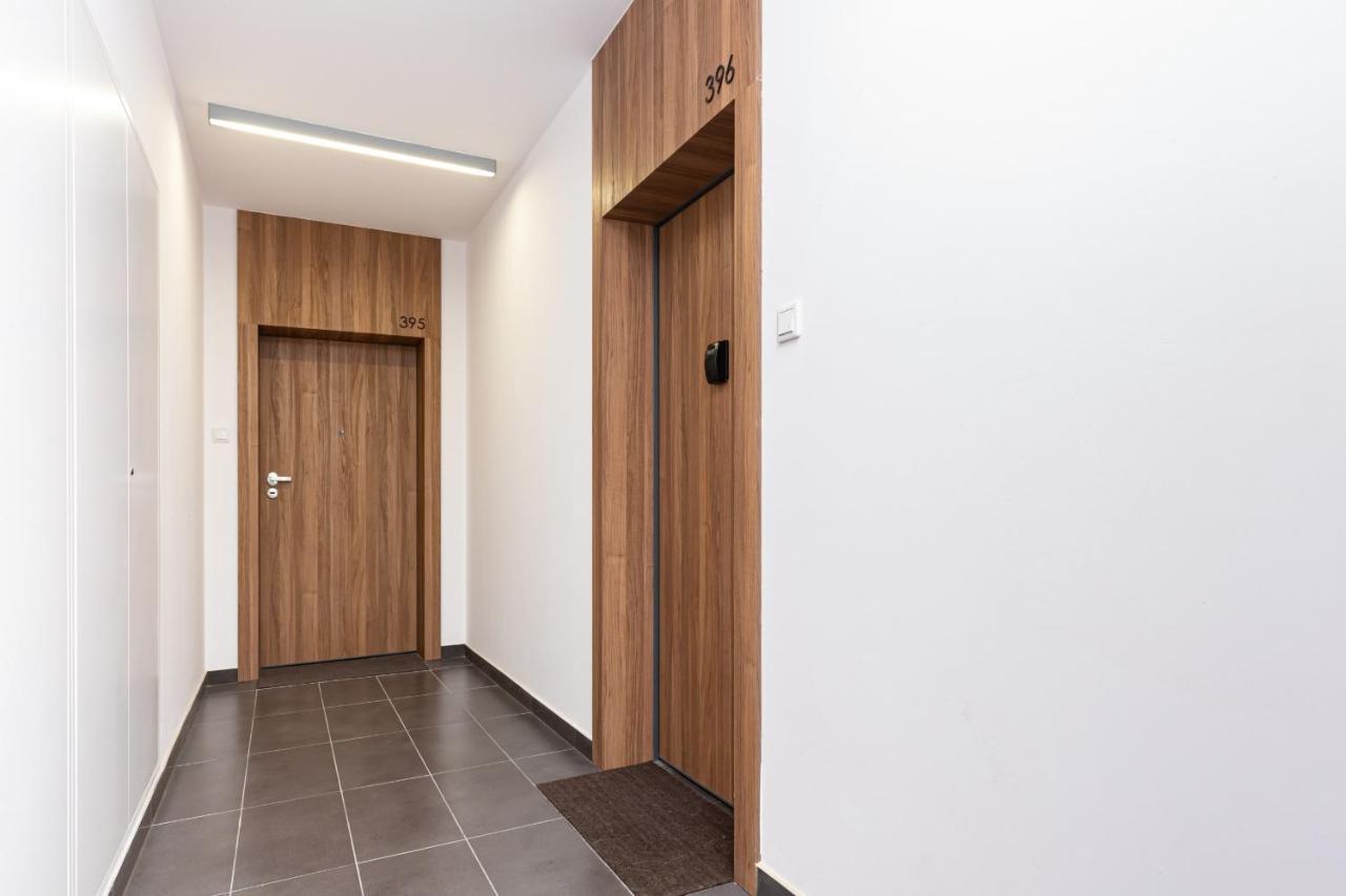 Apartments Varsovia Kasprzaka By Noclegi Renters Luaran gambar