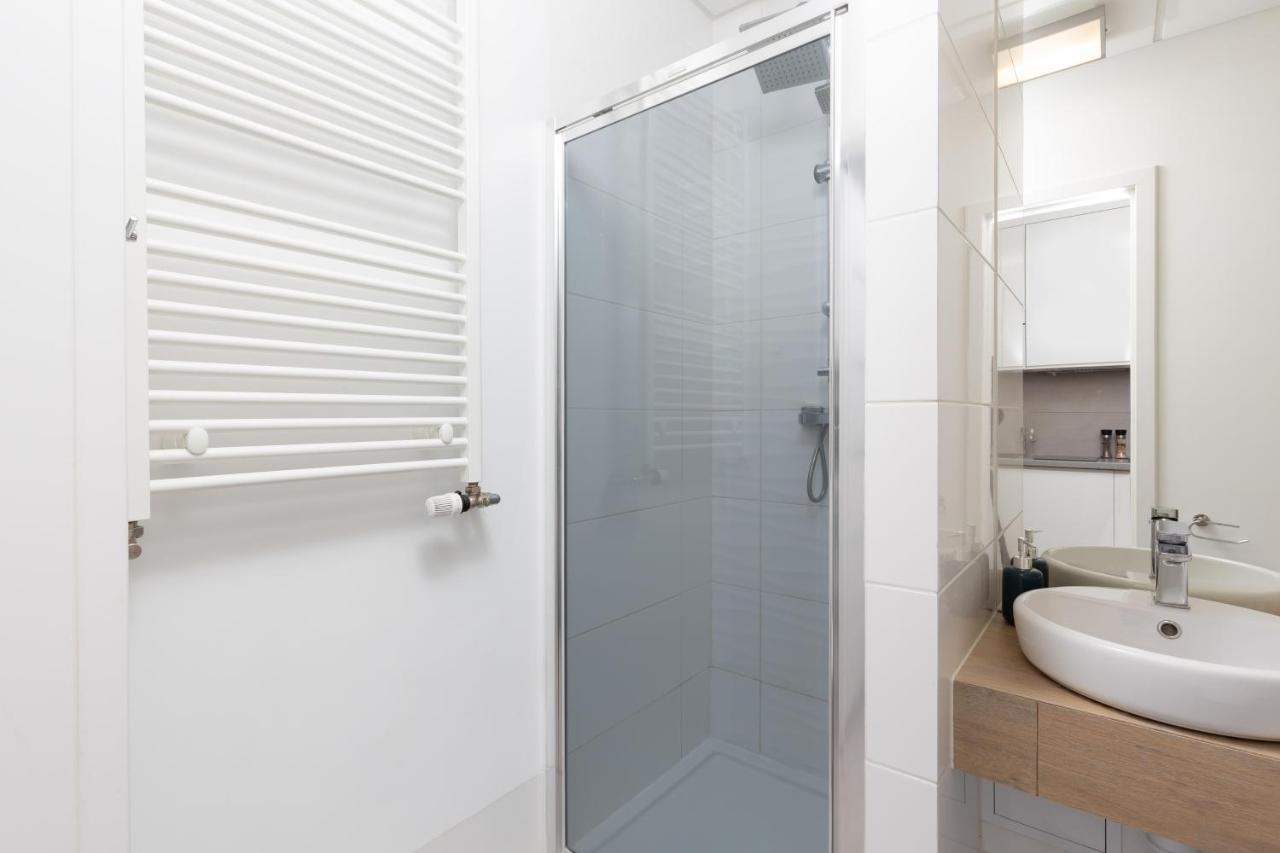 Apartments Varsovia Kasprzaka By Noclegi Renters Luaran gambar