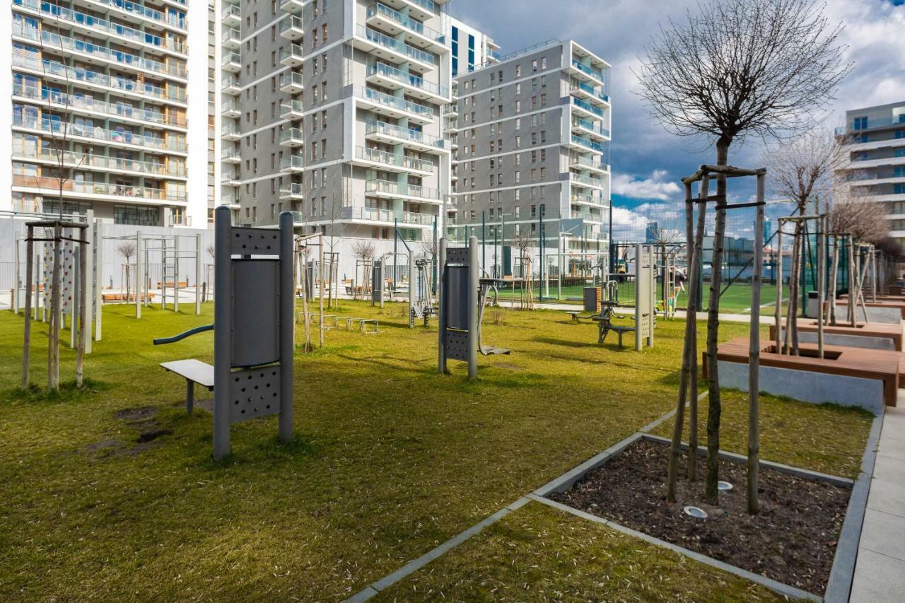 Apartments Varsovia Kasprzaka By Noclegi Renters Luaran gambar